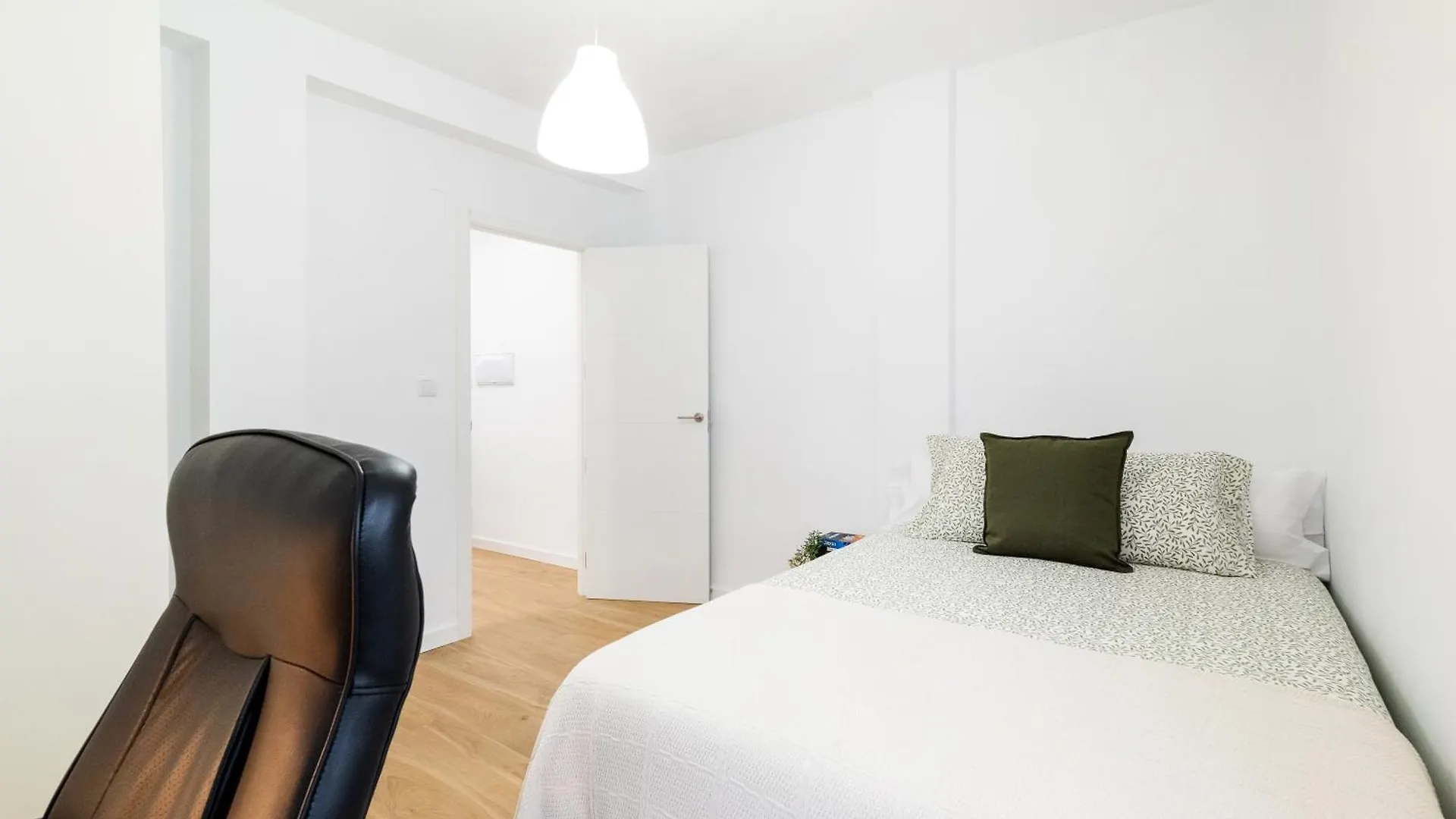 Centro Y Confort Junto A Corte Ingles Γρανάδα 0*,  Ισπανία